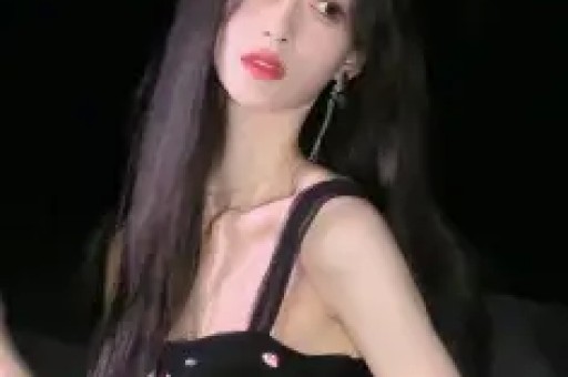 刘涛弯腰7秒上热搜:娱乐圈人设塌了真实值钱了 刘涛弯腰7秒上热搜:娱乐圈人设塌了真实值钱了